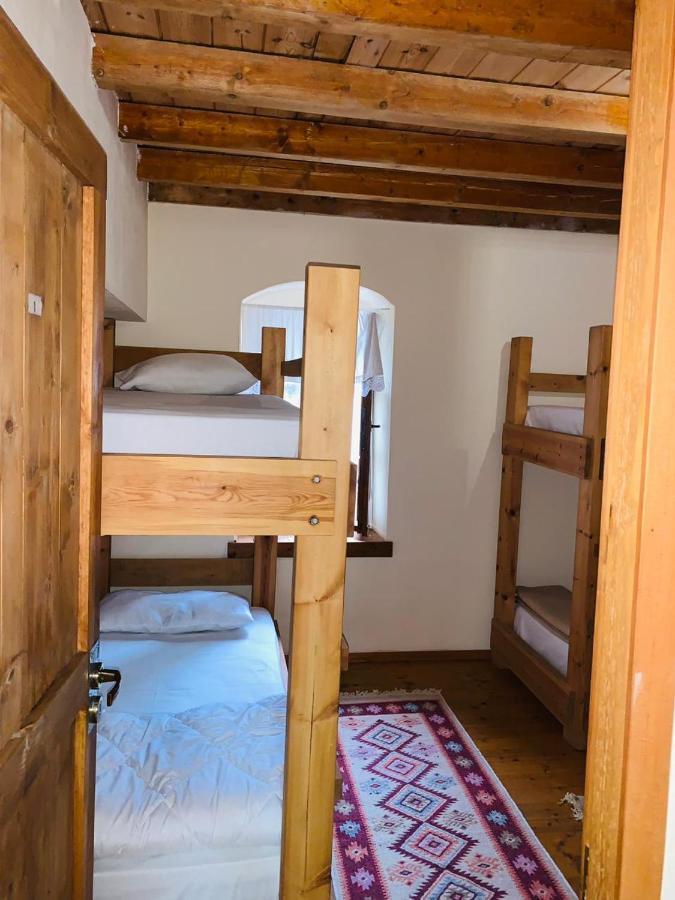 Guest House And Hostel Val-Mar Gjirokastër Dış mekan fotoğraf