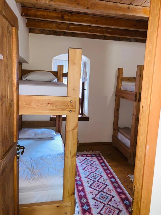Guest House And Hostel Val-Mar Gjirokastër Dış mekan fotoğraf