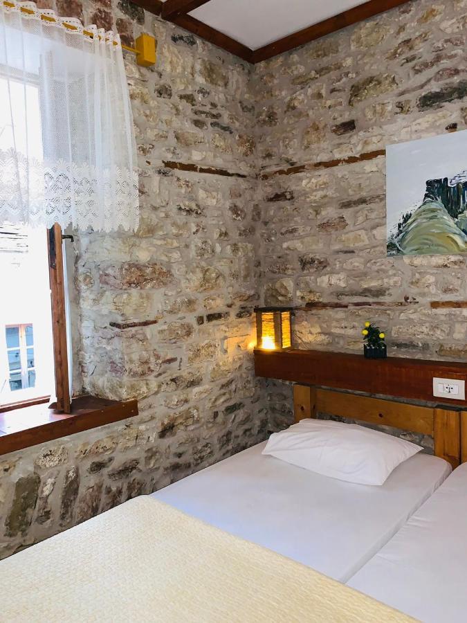 Guest House And Hostel Val-Mar Gjirokastër Dış mekan fotoğraf
