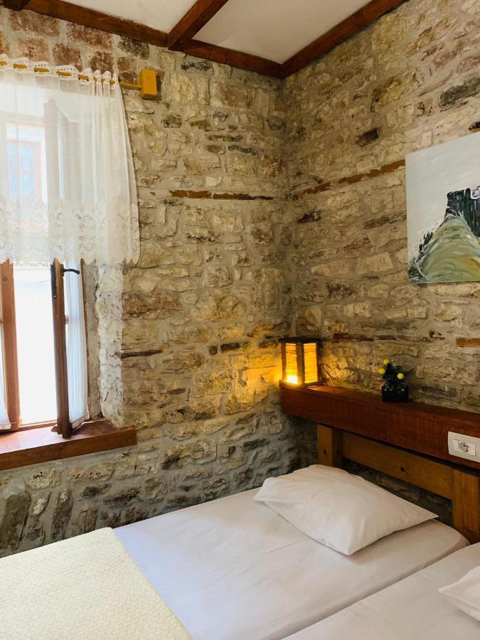 Guest House And Hostel Val-Mar Gjirokastër Dış mekan fotoğraf