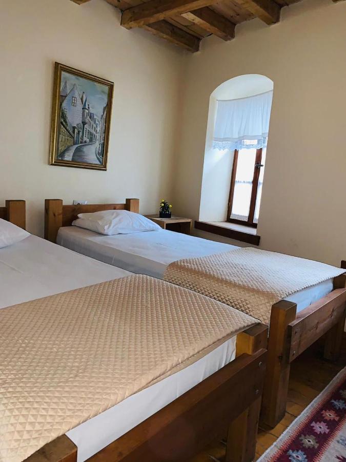 Guest House And Hostel Val-Mar Gjirokastër Dış mekan fotoğraf