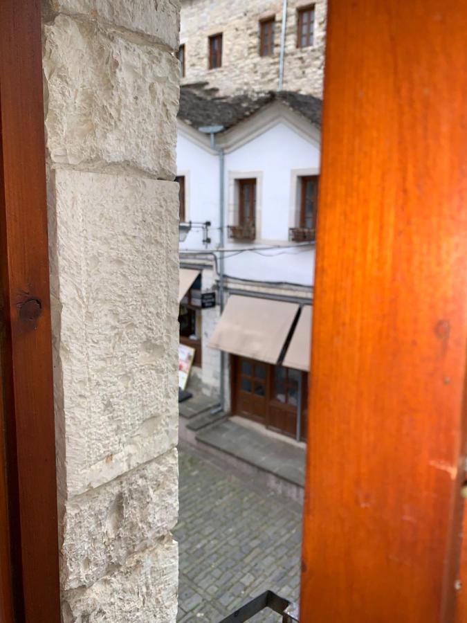 Guest House And Hostel Val-Mar Gjirokastër Dış mekan fotoğraf