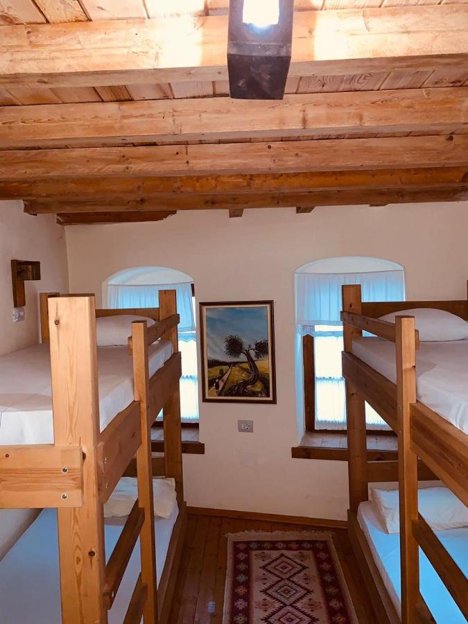 Guest House And Hostel Val-Mar Gjirokastër Dış mekan fotoğraf