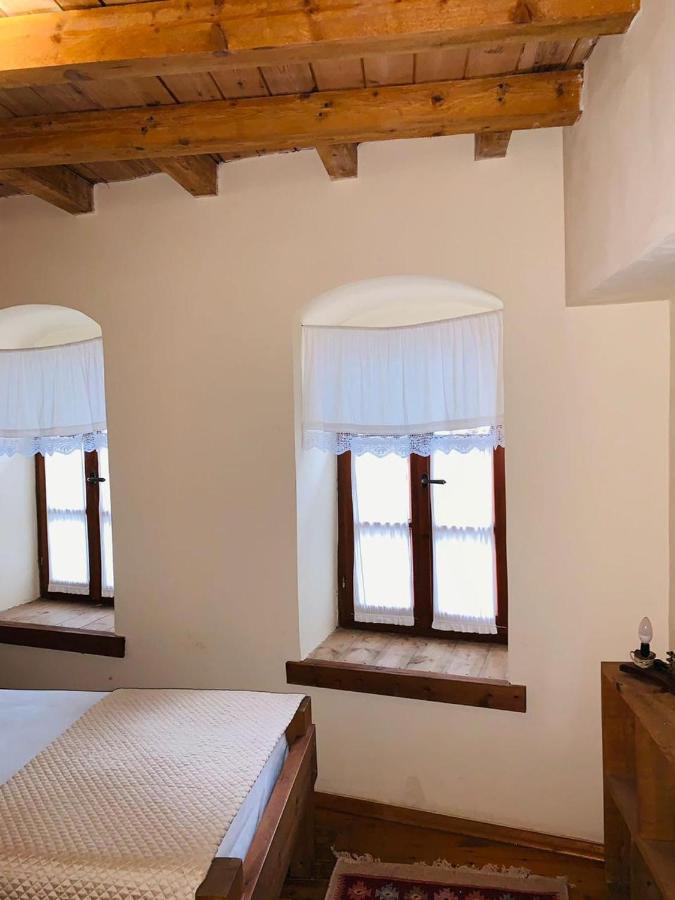Guest House And Hostel Val-Mar Gjirokastër Dış mekan fotoğraf