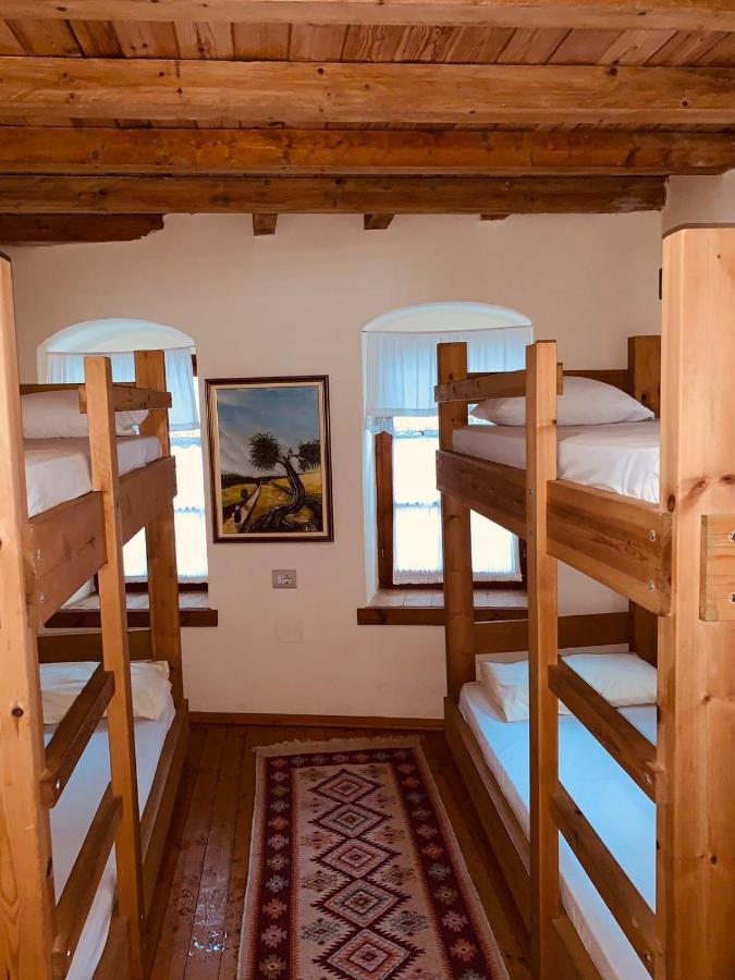 Guest House And Hostel Val-Mar Gjirokastër Dış mekan fotoğraf
