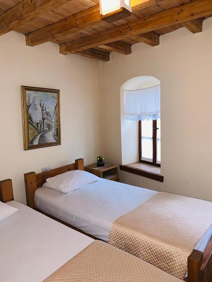 Guest House And Hostel Val-Mar Gjirokastër Dış mekan fotoğraf