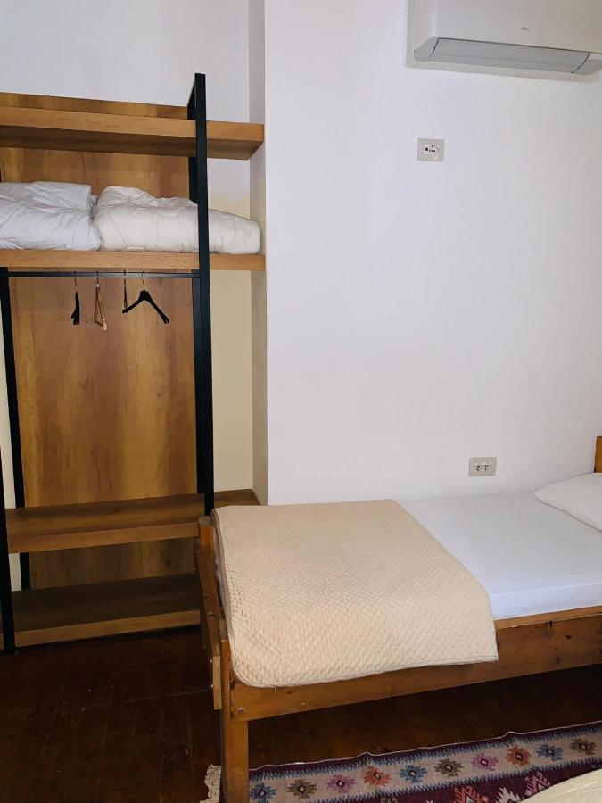 Guest House And Hostel Val-Mar Gjirokastër Dış mekan fotoğraf